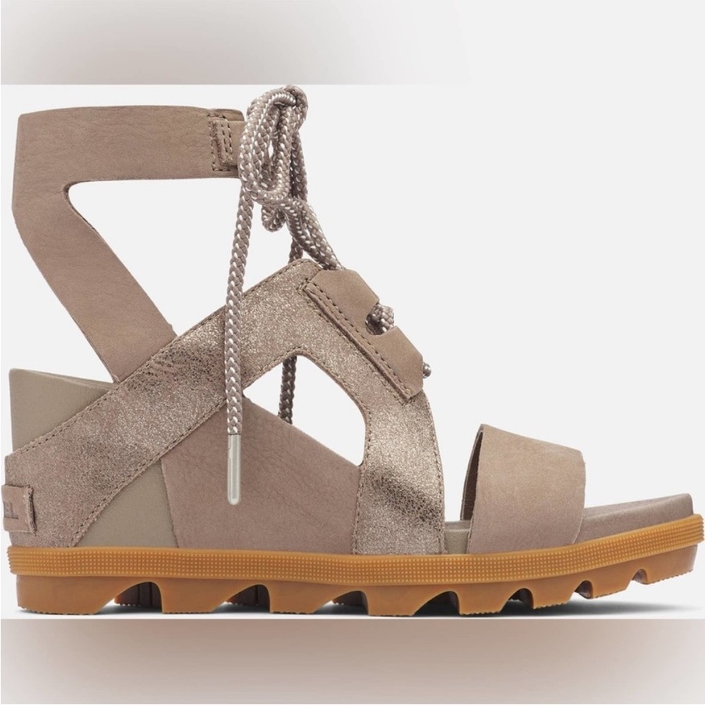NWOT Sorel size 10 Joanie II Ankle Lace Sandal Taupe